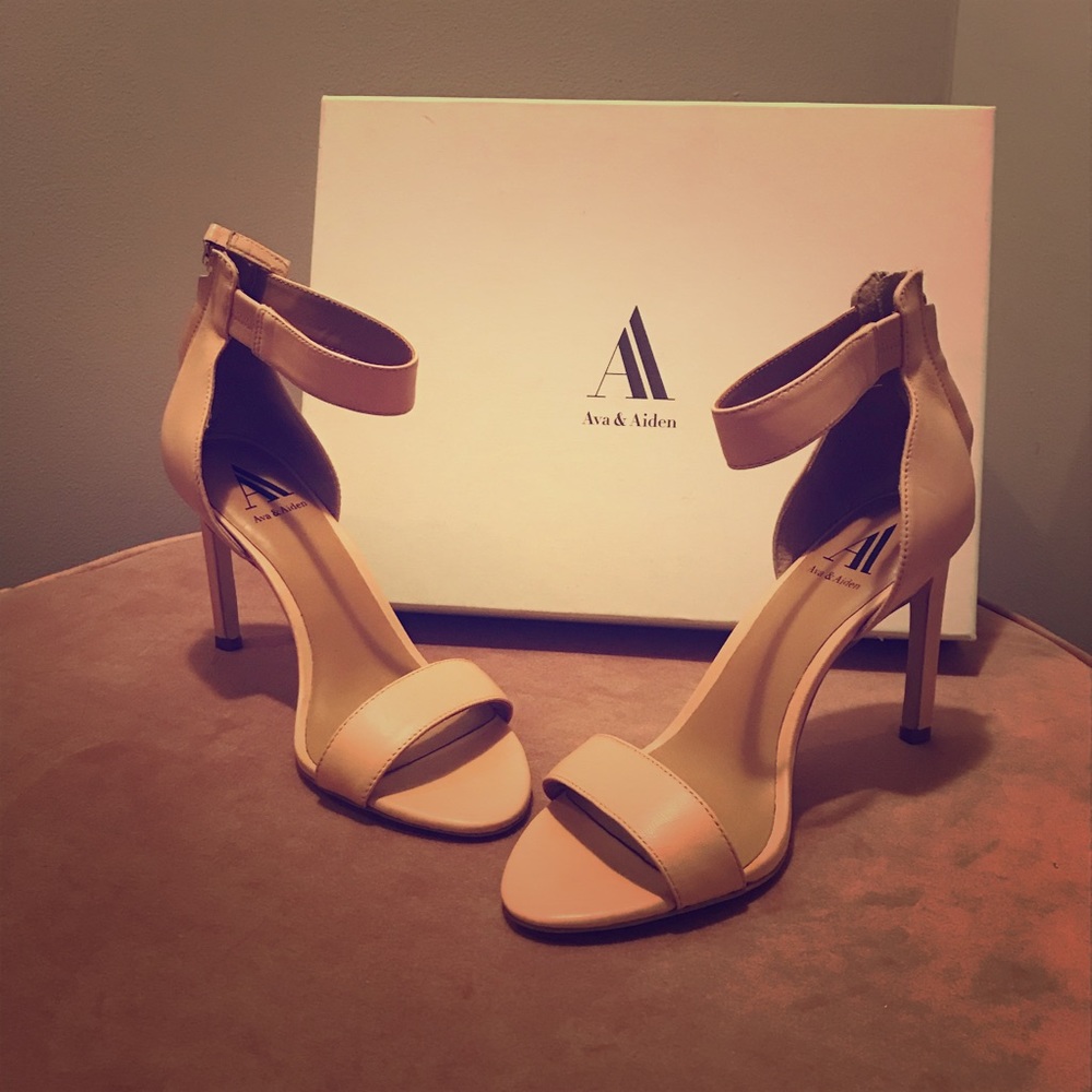 Women’s Heel - Ava & Aiden